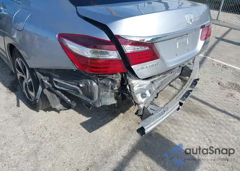 2016 Honda Accord Lx z USA, uszkodzony, nr VIN 1HGCR2F3XGA153233